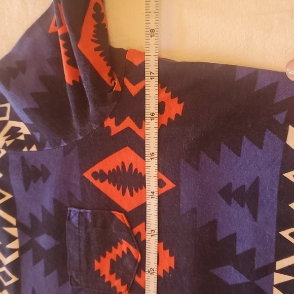 L-RL Lauren Active Ralph Lauren Multicolor Aztek Long Sleeve Sz. S Top - Picture 8 of 10